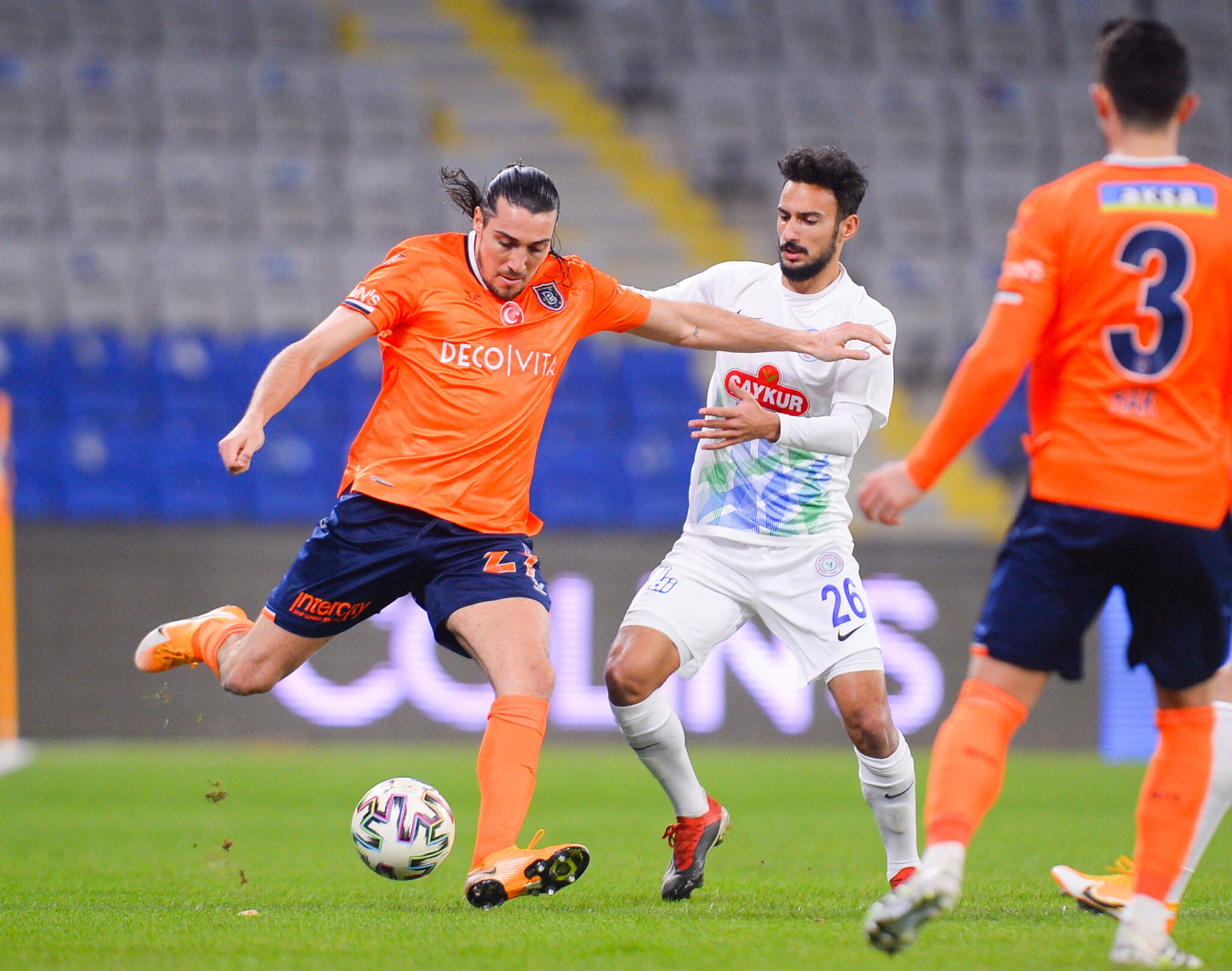 🚨 Flash Mercato : Enzo Crivelli est arrivé à L'Etrat !