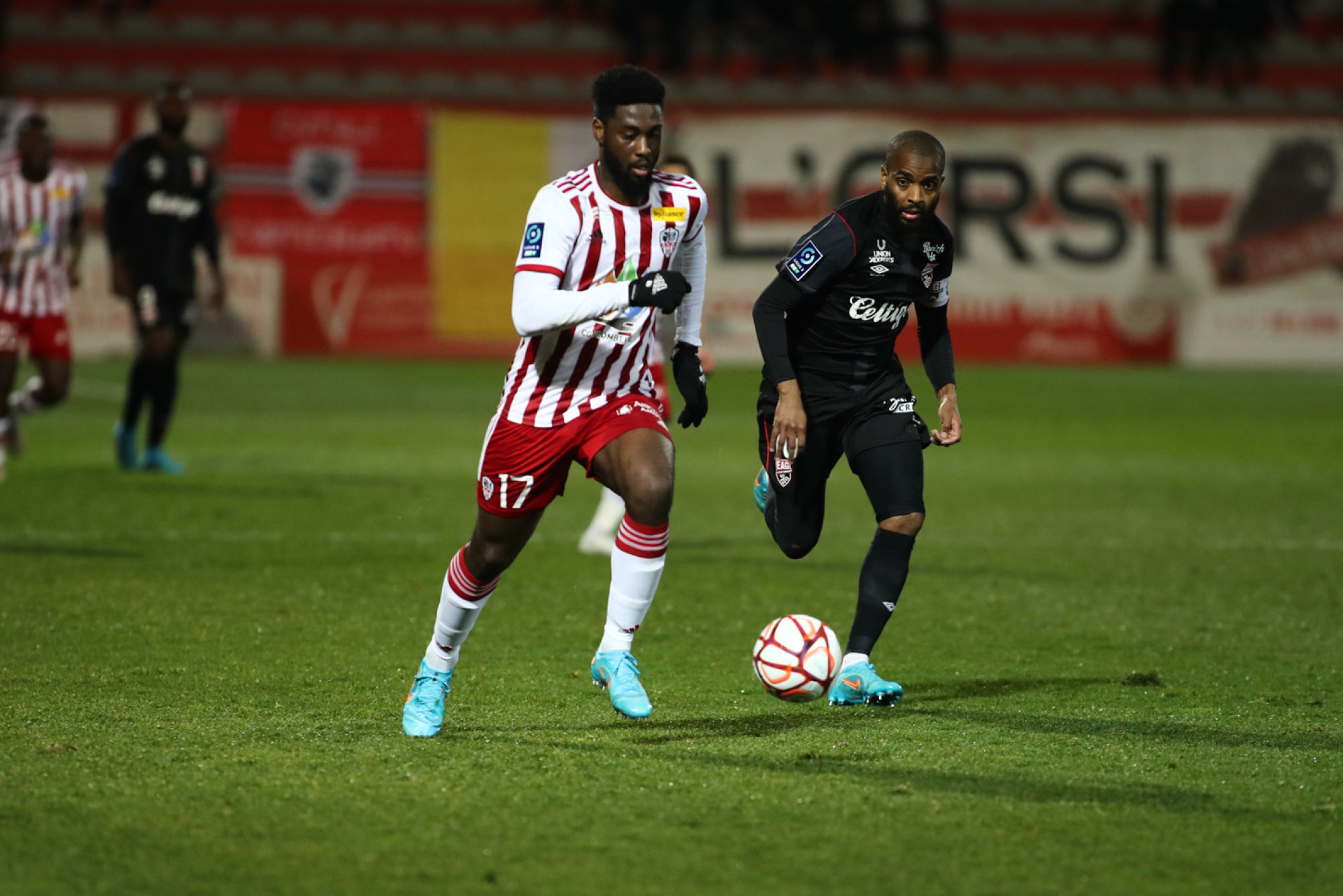 Krasso impuissant face à la bande d'Abi !