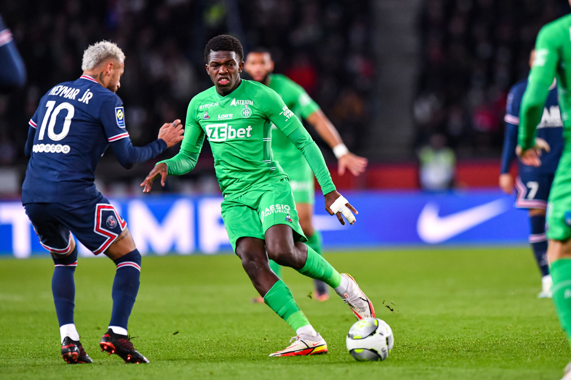 L. Gourna-Douath : "On est très unis, on s'entend mieux dans le jeu !"