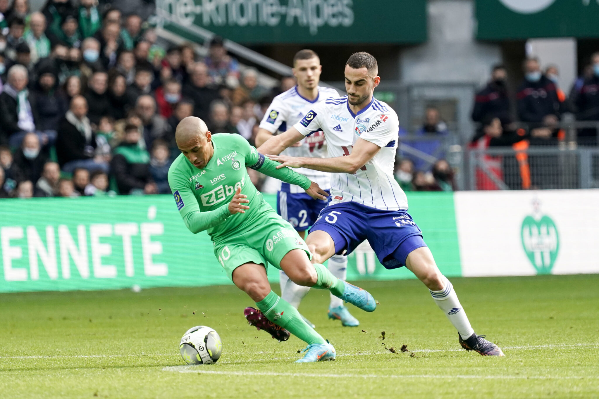 Flash : Khazri blessé reste se soigner dans le forez ?