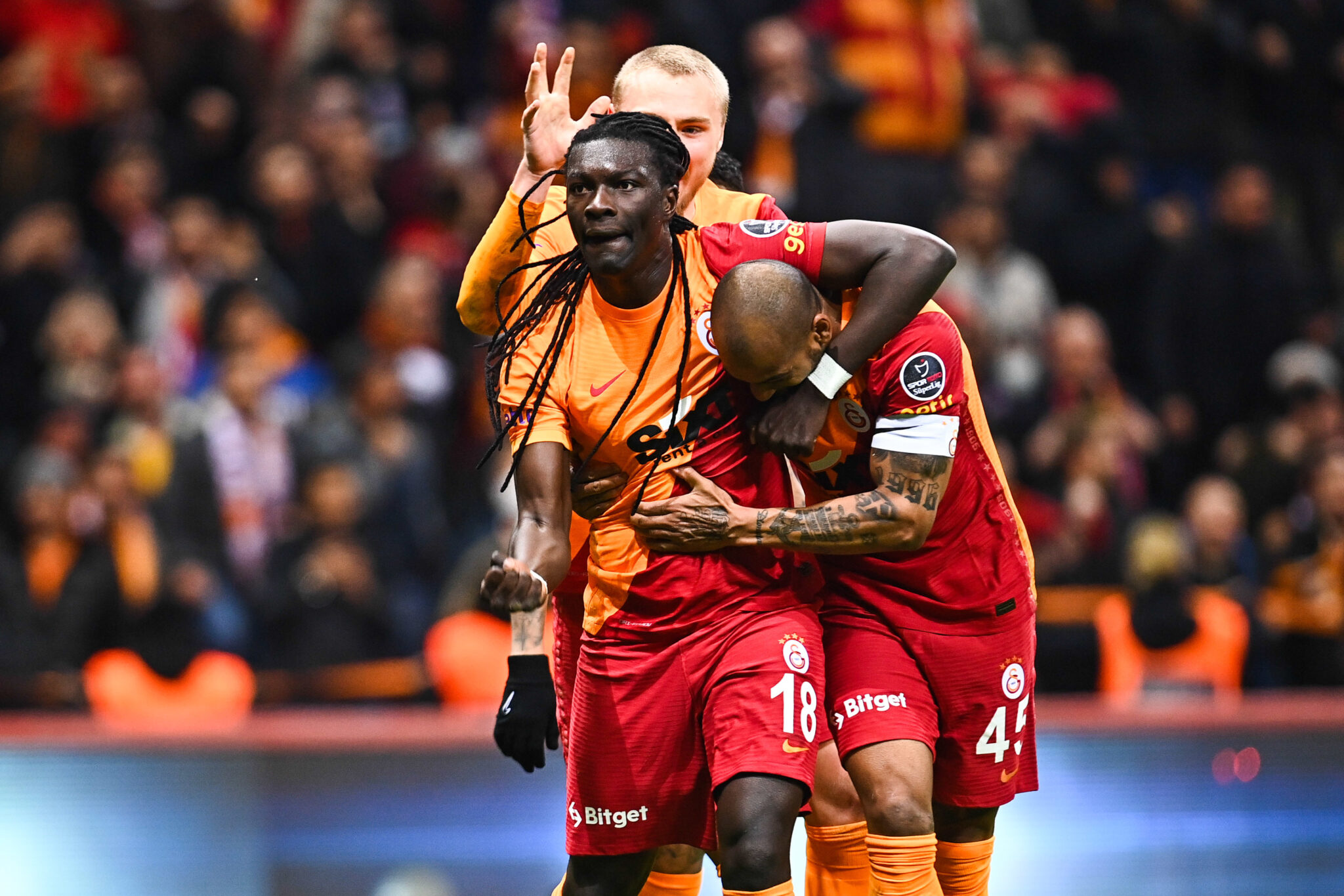 📽 Mayi, Gomis, Gradel... les anciens régalent !