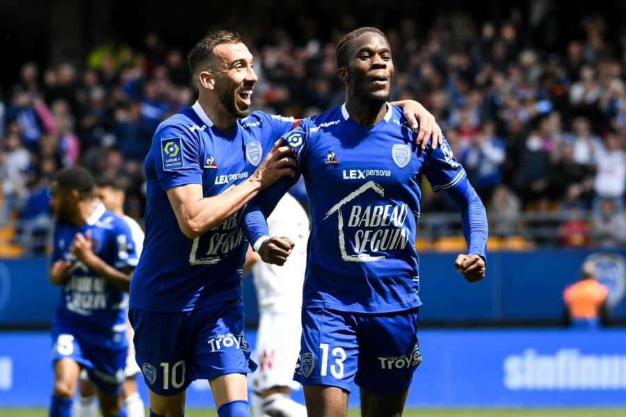 💥 Mercato : un concurrent de l'ASSE en passe de conclure Tardieu ?