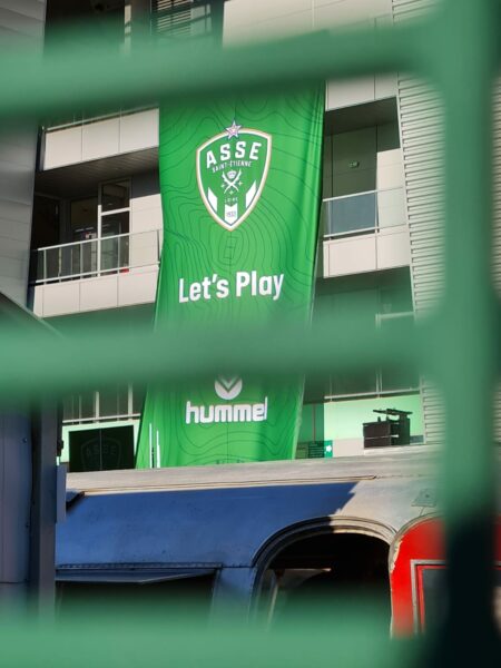 🗣 Les nouveaux maillots des Verts fièrement présentés