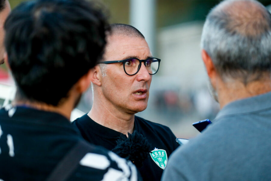 Laurent Batlles répond aux question (Bordeaux, Supporters, préparation)