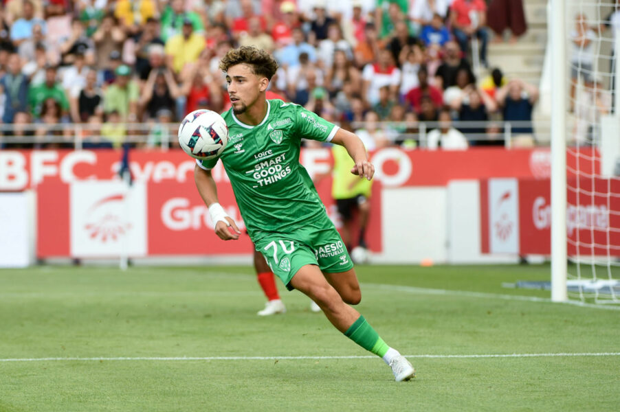 Mercato : Une porte de sortie reste ouverte pour Aouchiche !