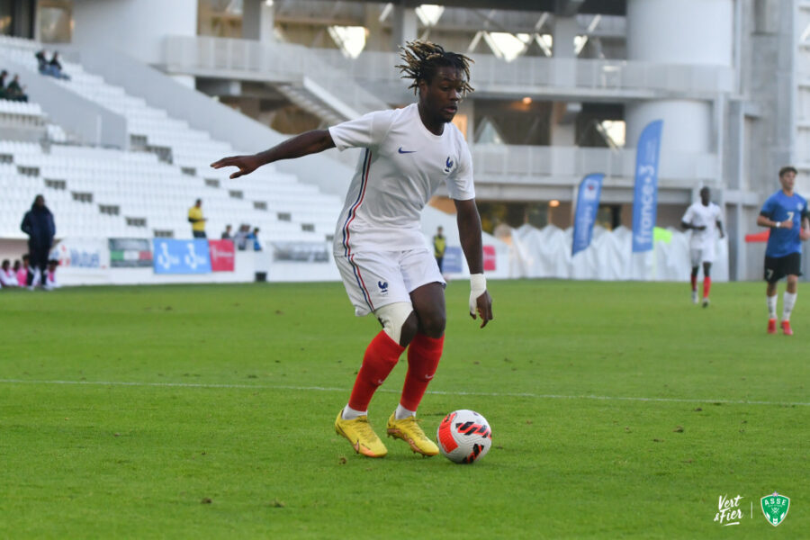 Darnell Bile se tire une balle dans le pied !