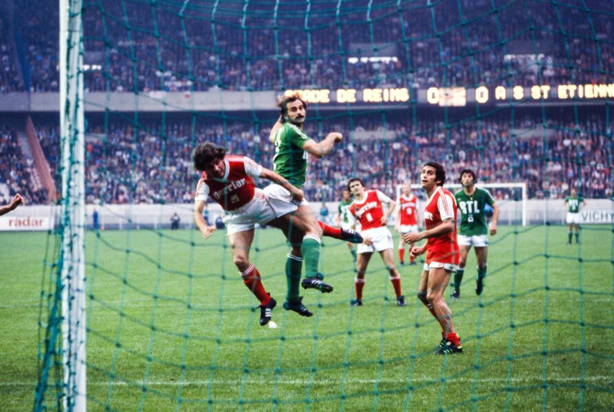 ❌ Deux légendes proposent leurs services et sont ignorées par R. Romeyer