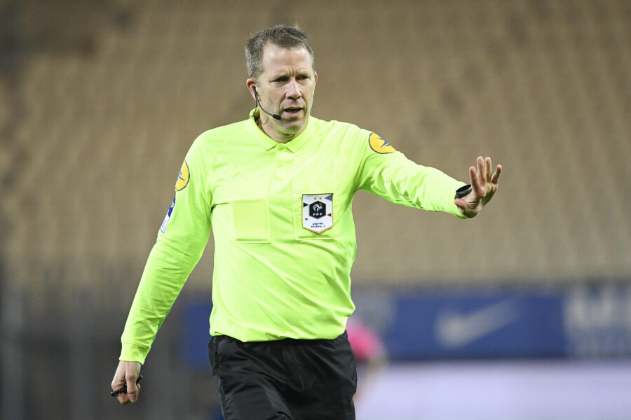 🔴​​🟢 Metz - ASSE : Les Verts vont retrouver un arbitre qui les connait depuis le début du siècle !
