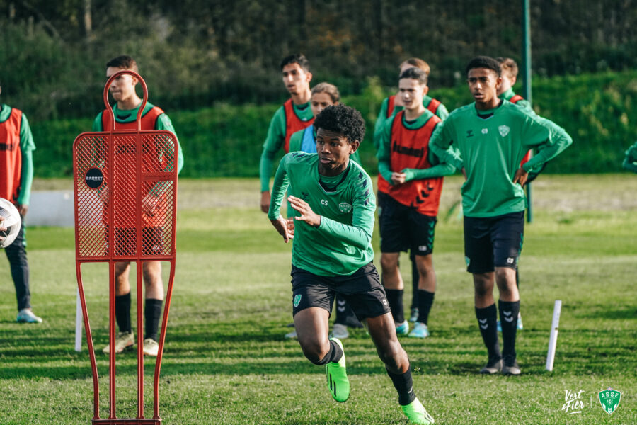 Formation : les U16 surclassent Saint-Priest !