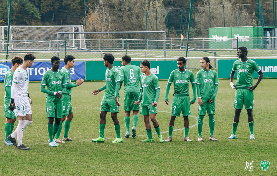 Formation : les U17 terrassent le leader et prennent la tête du championnat !