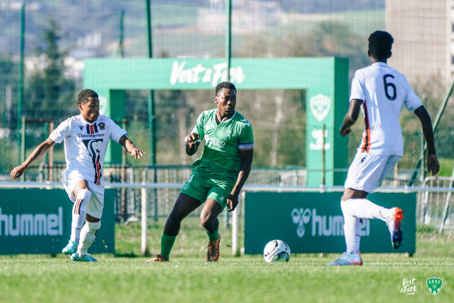 Mercato : Un jeune défenseur de l’ASSE direction l’Espagne !