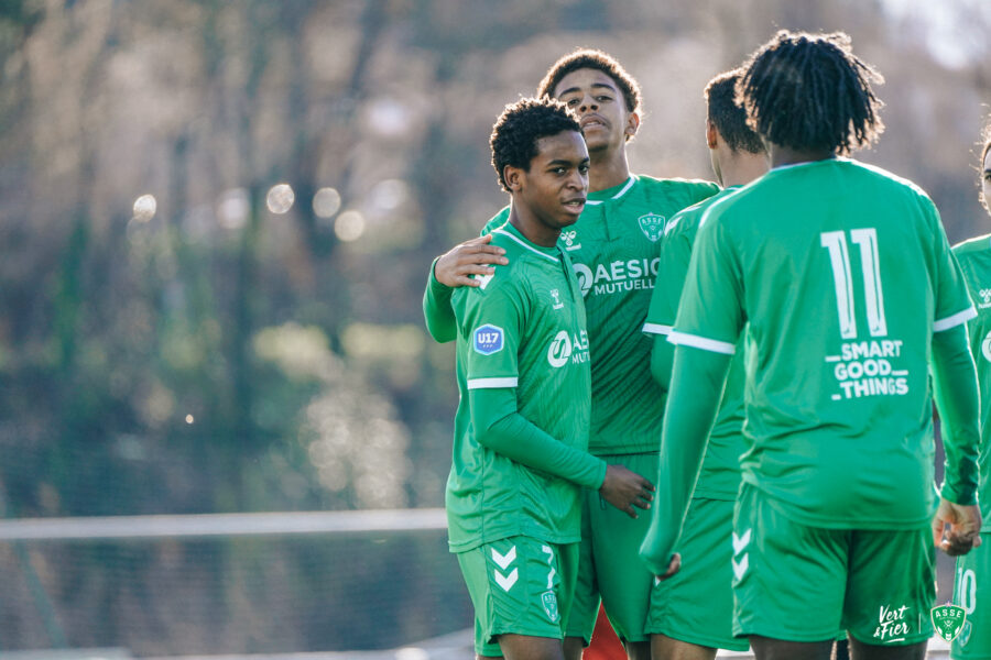 Formation : les U17 atomisent l'ASPTT de Marseille !