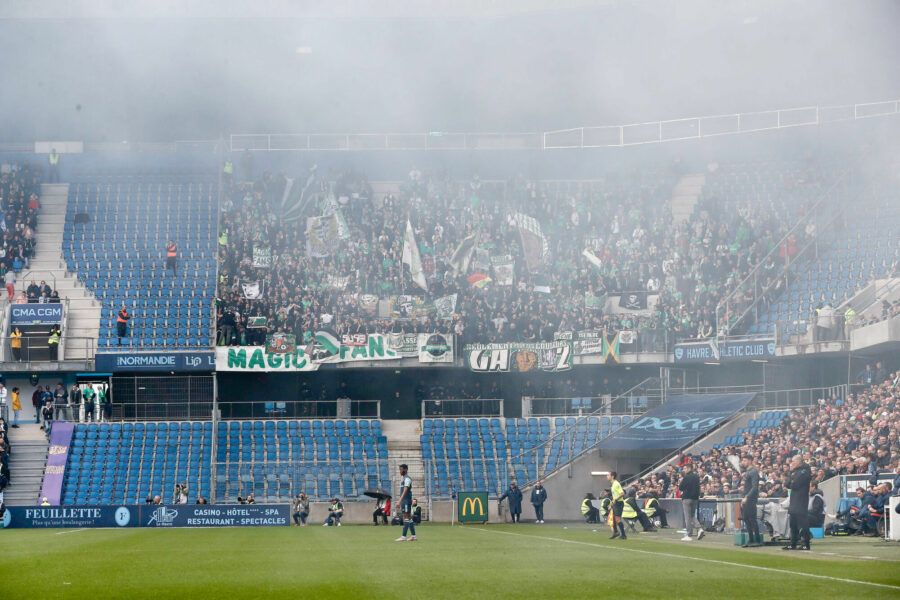 💥 Un bus de supporters stéphanois attaqué au Havre