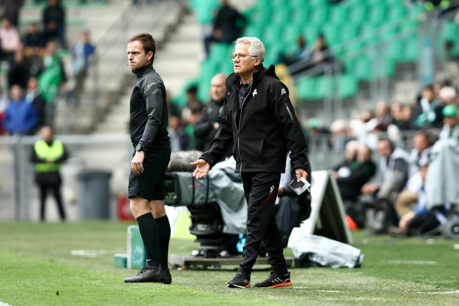 🎙 Les réactions de László Bölöni et Laurent Batlles après ASSE-Metz
