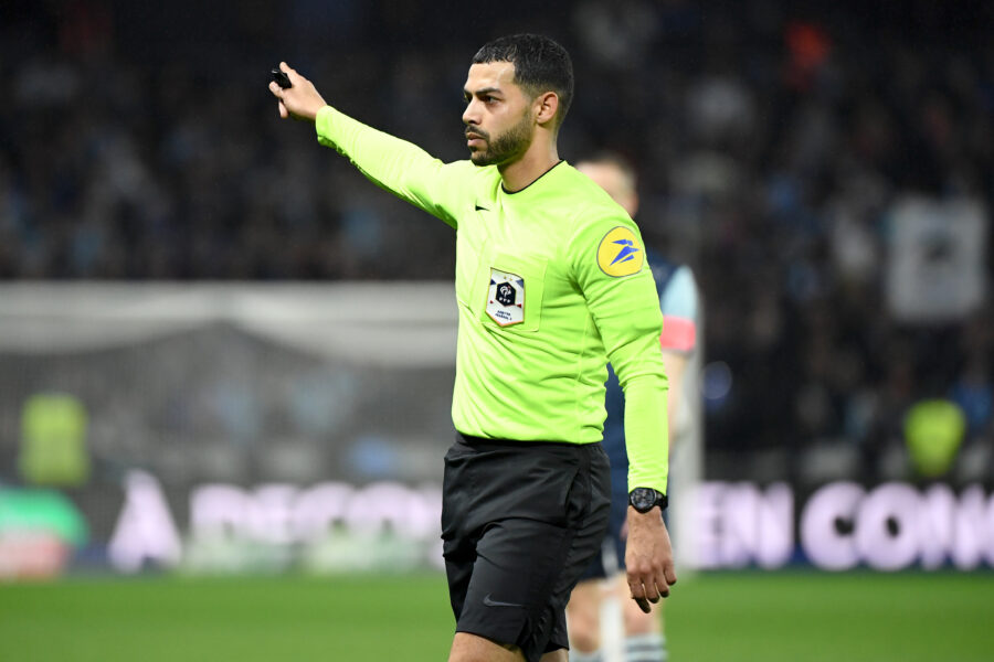 🔵🟢 PARIS FC - ASSE : Sainté à la découverte d'un arbitre qui lui est inconnu !