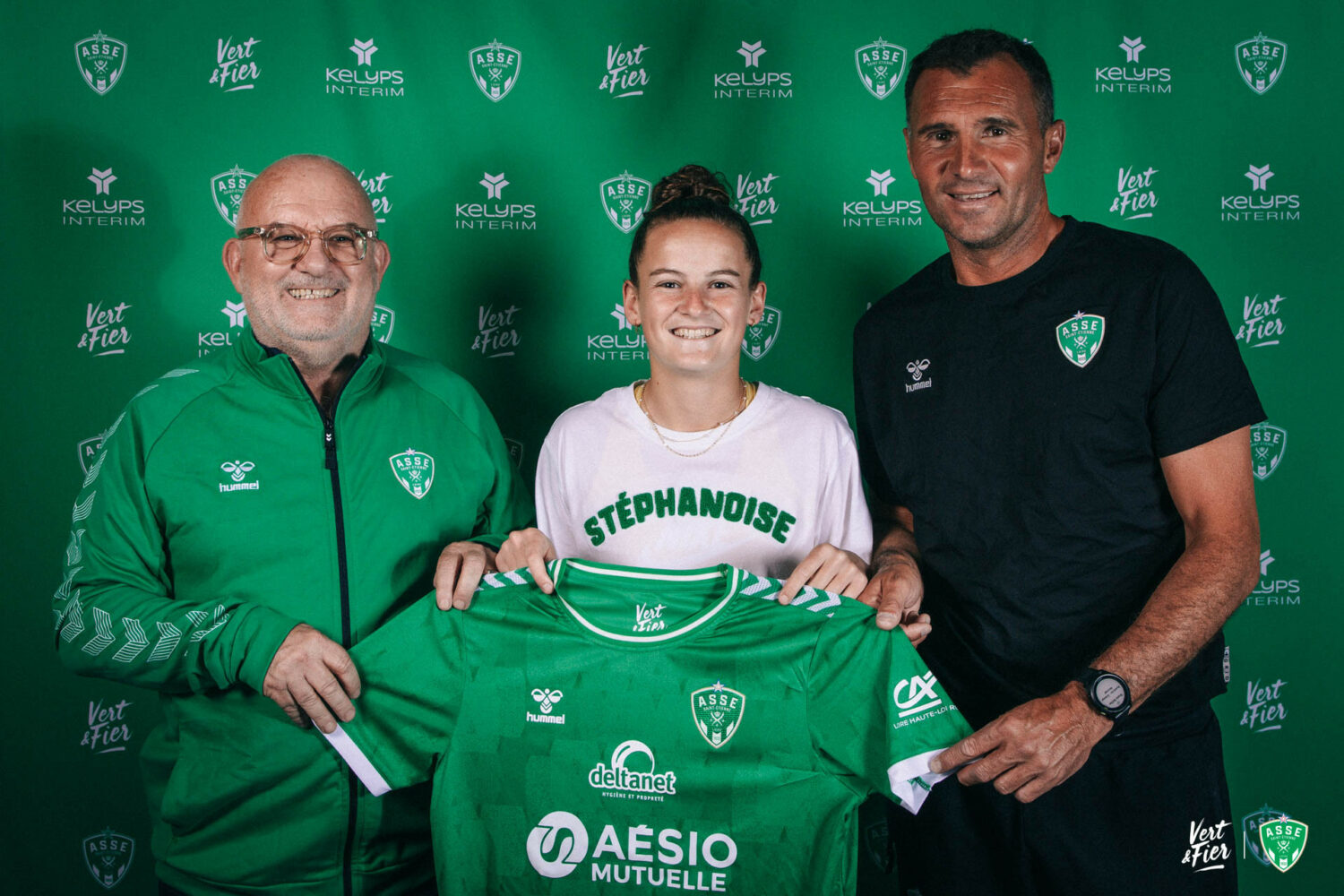 ✍ Les prolongations de contrats s'enchaînent !