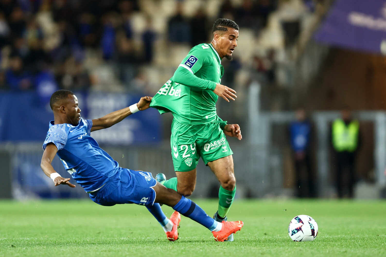 💥 Mercato : Aïmen Moueffek, une situation qui se cristallise !