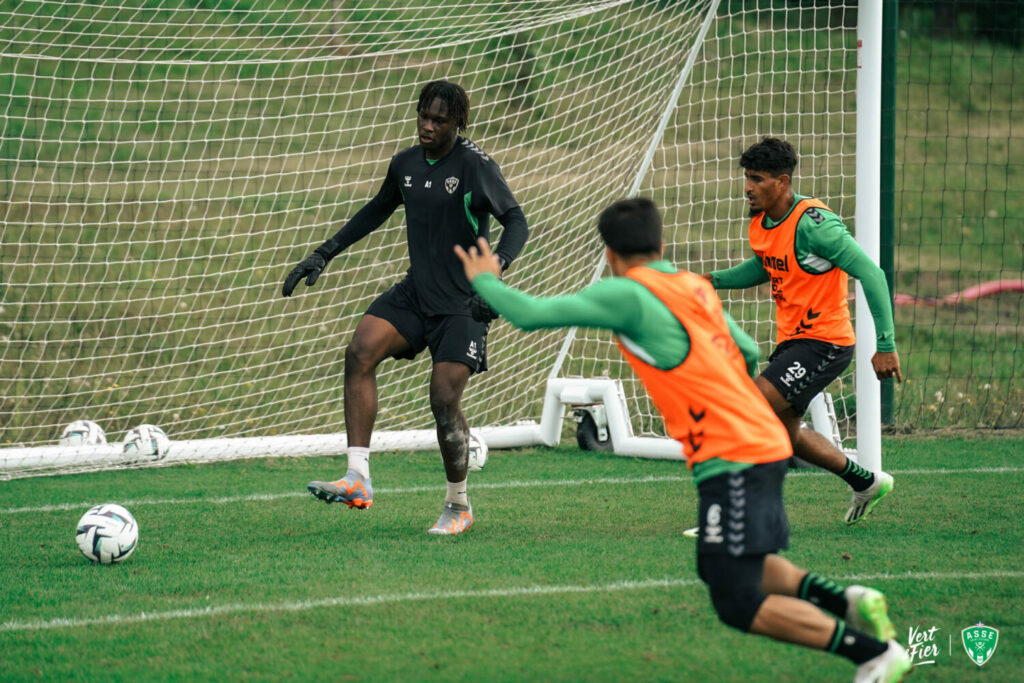 À l'entrainement avec le groupe professionnel