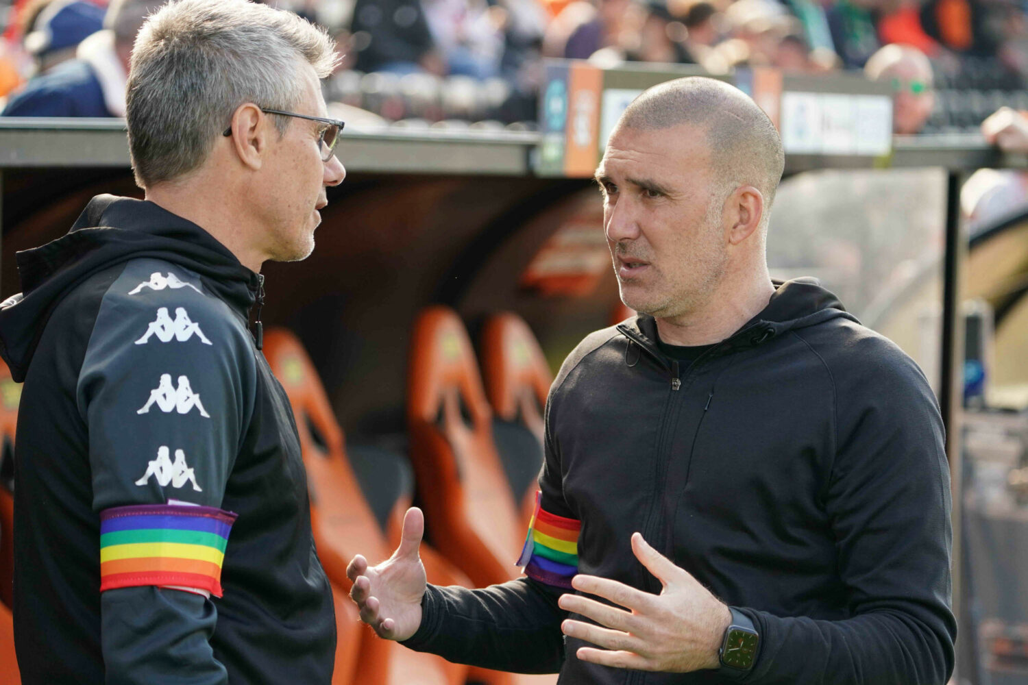 💥 Laurent Batlles juge son équipe prête à rivaliser avec le leader !