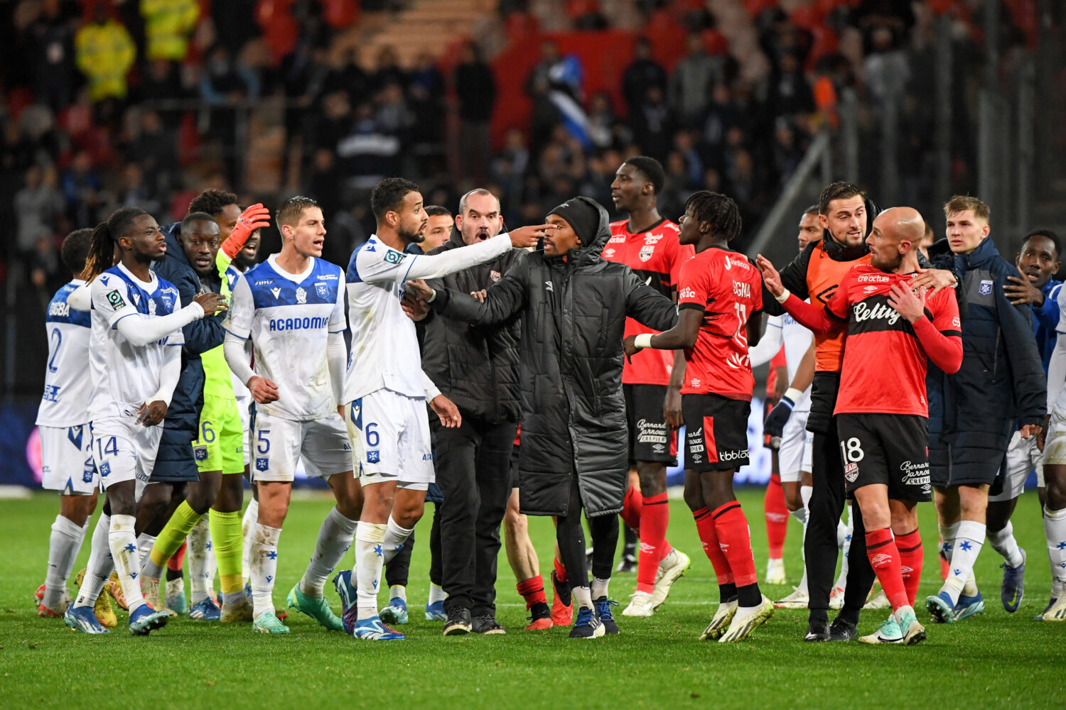 Lourde sanction pour l'AJA avant de recevoir les Verts !