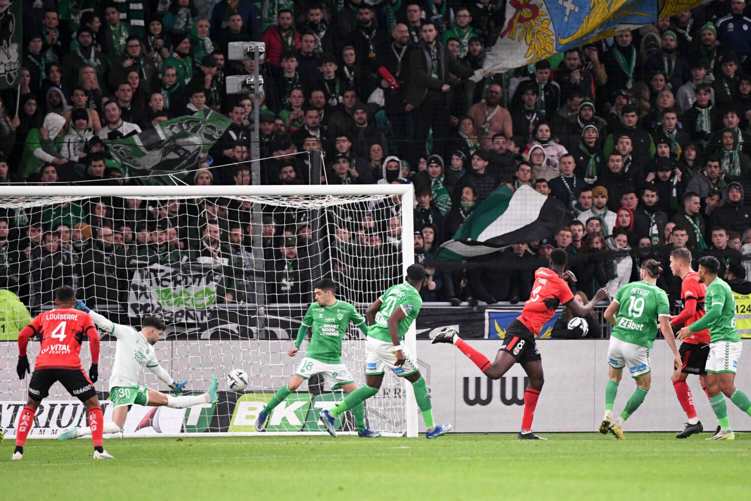 ASSE : Guingamp prêt à frapper fort à Geoffroy Guichard ?