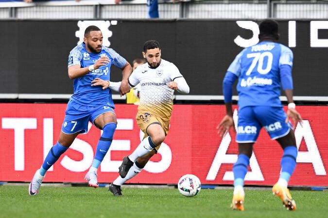 🚨 Mercato : L’ASSE explore deux nouvelles pistes !