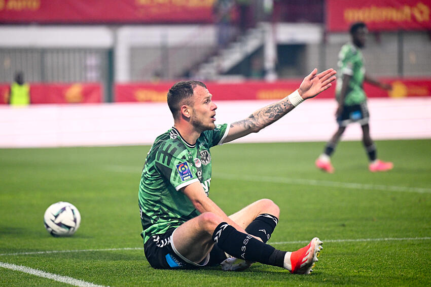 Mercato : Augsbourg envoie un message fort à Cardona et Mbuku