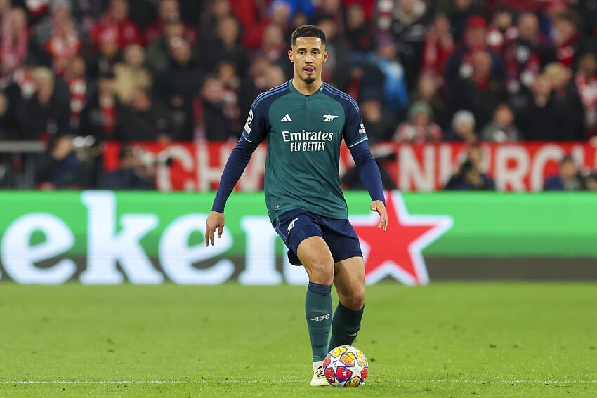 Premier League : Un Ex prétend être dans le top 3 des défenseurs !