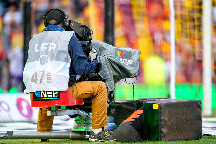 Droits TV : Une proposition surprise pour éviter l'écran noir ?