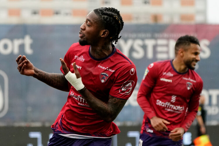 Mercato : L'ASSE dans une situation cocasse avec une cible ?