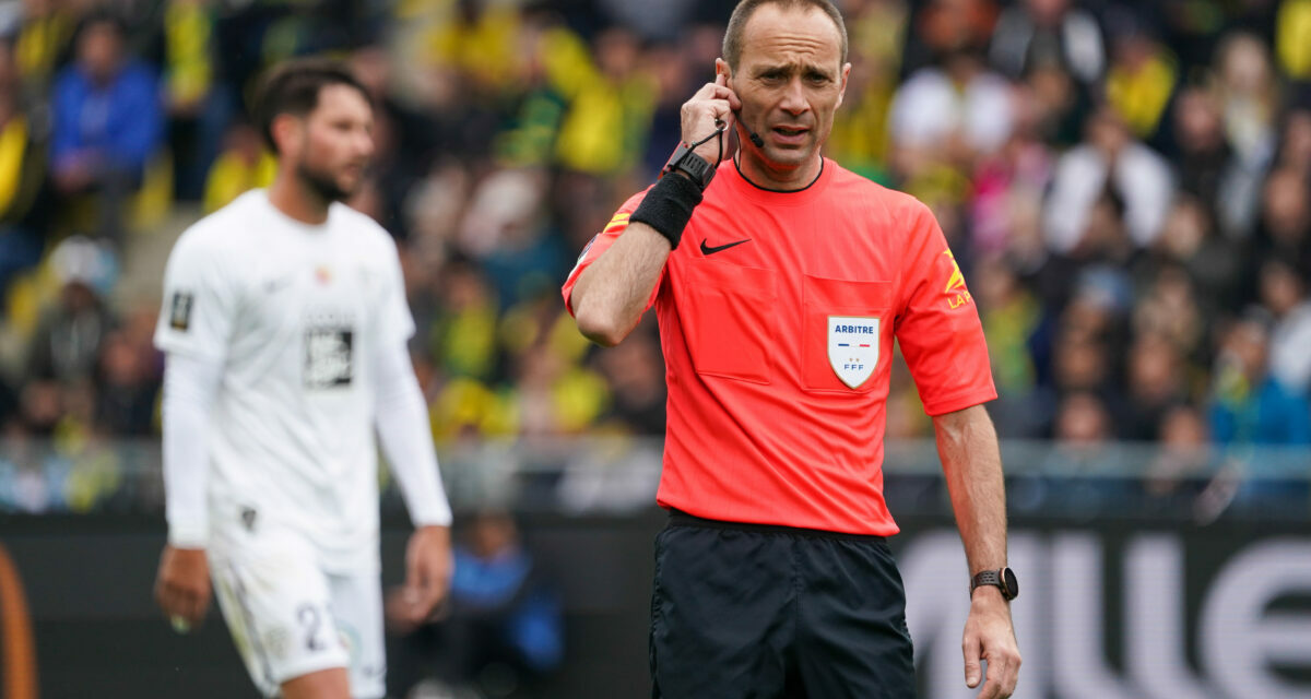 ASSE – TFC : Un arbitre bien connu des Verts au sifflet