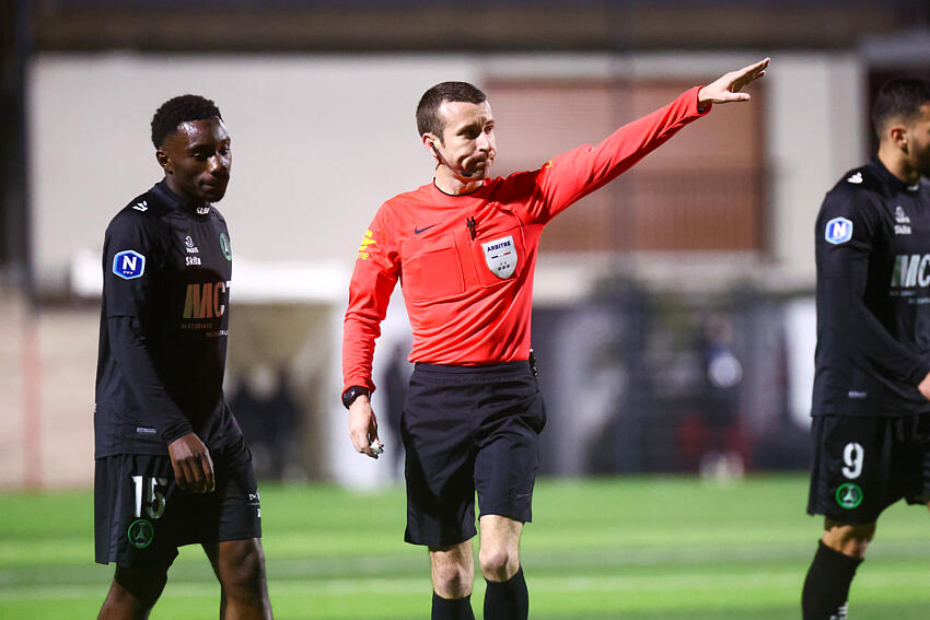 Caméras, sanctions : ce que prévoit la FFF pour les arbitres