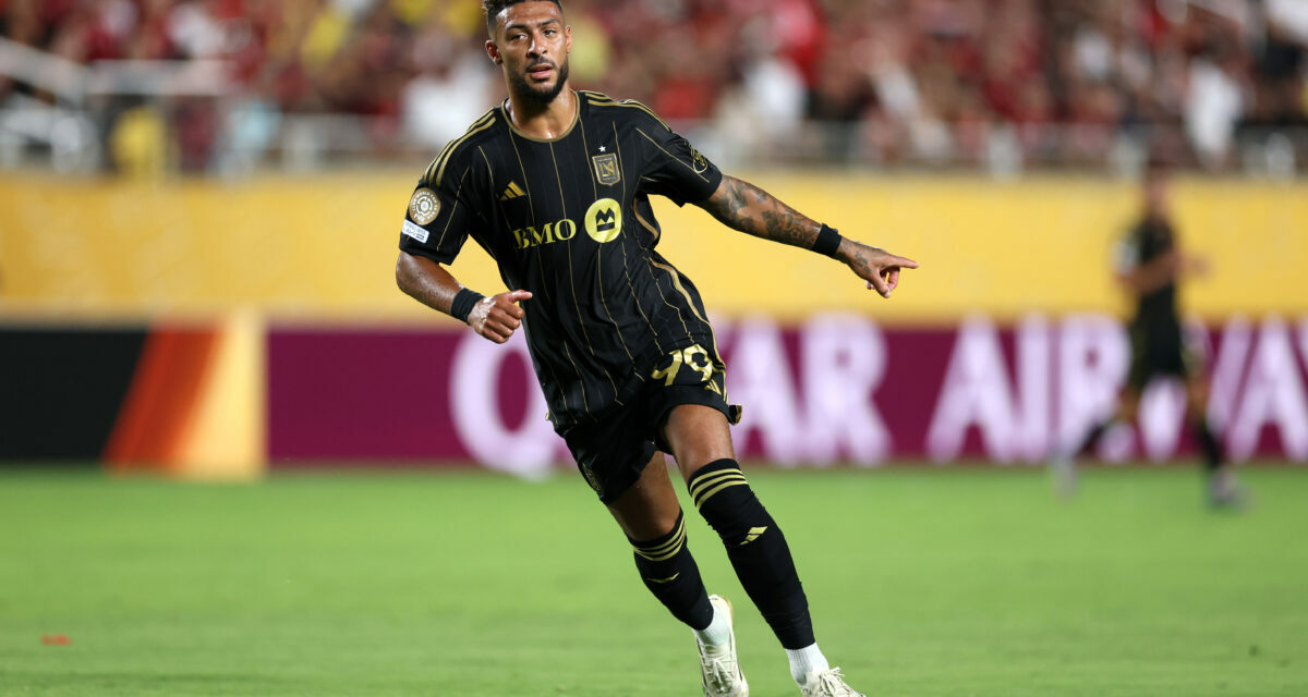 Denis Bouanga : L'ancien Vert entre dans l’histoire du Mondial