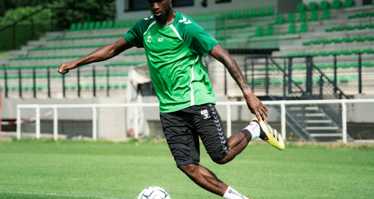 ASSE : Qui sont les 6 jeunes avec les pros en 2025-2026 ?