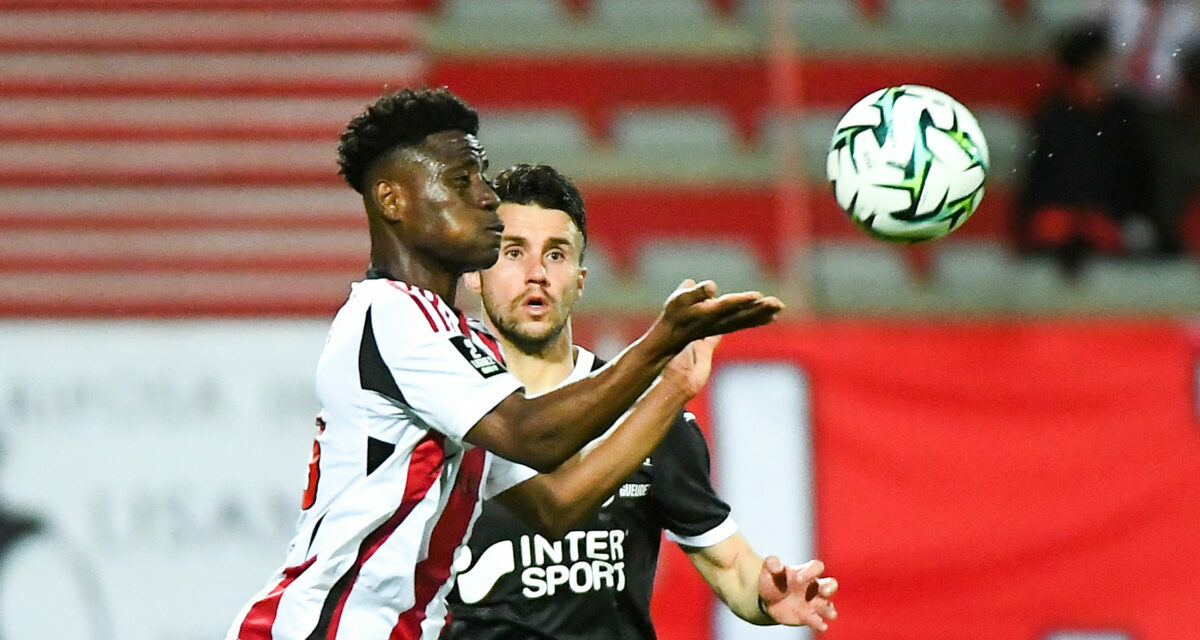Mercato : L’ASSE rate un latéral qui file en Ligue 1 !